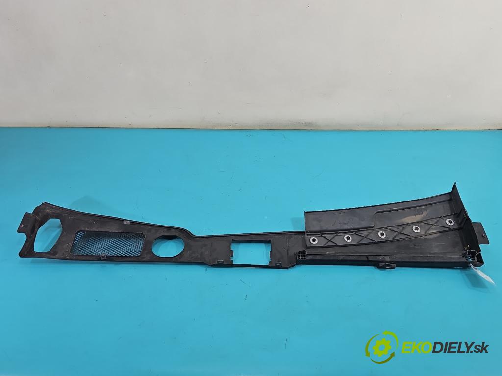 Audi Q5 2008-2016 3.0 tfsi: 272 HP automatic 200 kW 2995 cm3 5- torpédo 8R1819447C (Torpédo (plast pod čelným sklom))