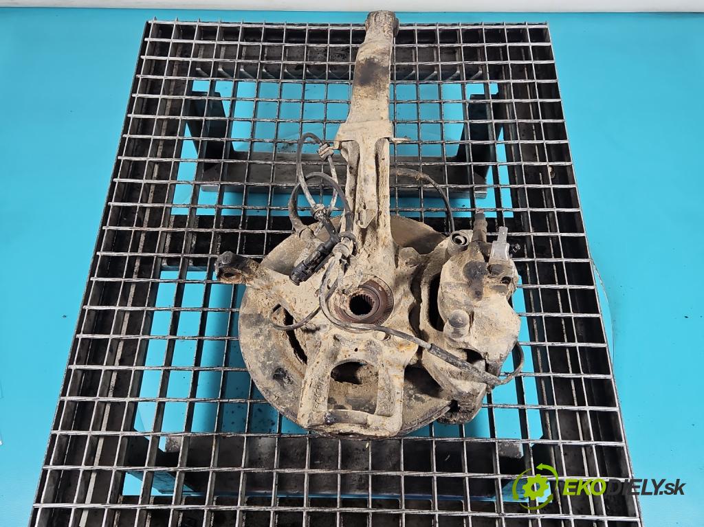 Alfa romeo 156 1.9 jtd 116 HP manual 85 kW 1910 cm3 5- náboj ľavé  (Náboj kolesa)