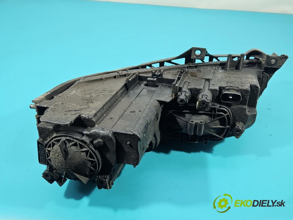 Mazda 6 I GG 2002-2007 2.3 16V 166 HP manual 122 kW 2261 cm3 4- Reflektor: pravý  (Svetlo predné pravé)