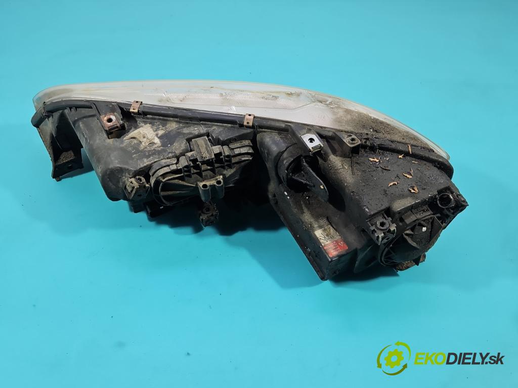 Mazda 6 I GG 2002-2007 2.3 16V 166 HP manual 122 kW 2261 cm3 4- Reflektor: pravý  (Svetlo predné pravé)