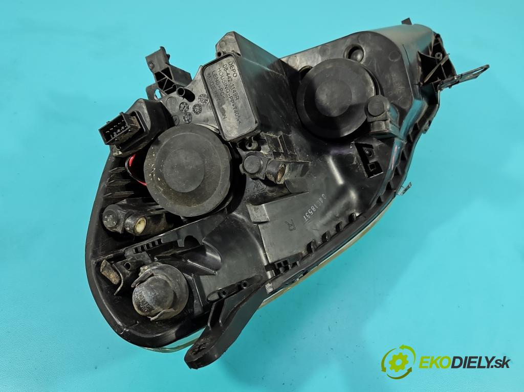 Opel Zafira B 2005-2014 1.9 CDTI 101 HP manual 74 kW 1910 cm3 5- Reflektor: pravý  (Svetlo predné pravé)