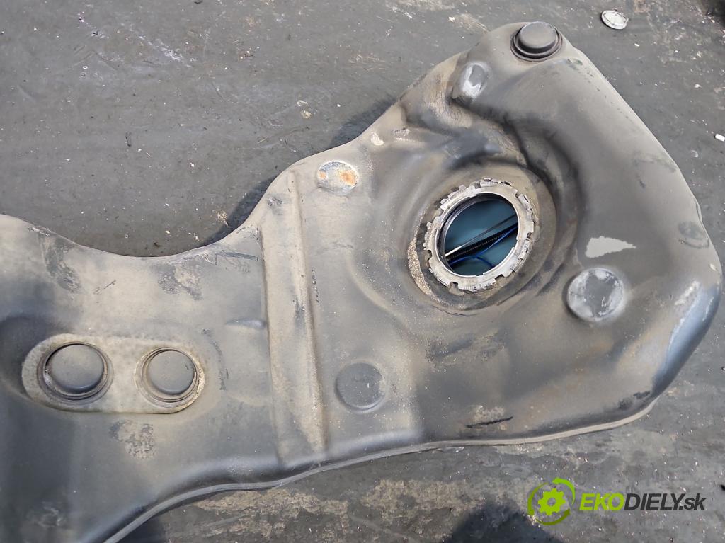 Porsche Panamera I 970 2009-2016 3.0 v6 420 hp automatic 309 kW 2997 cm3 5- Nádrž: palivo 97020112105 (Palivová nádrž)