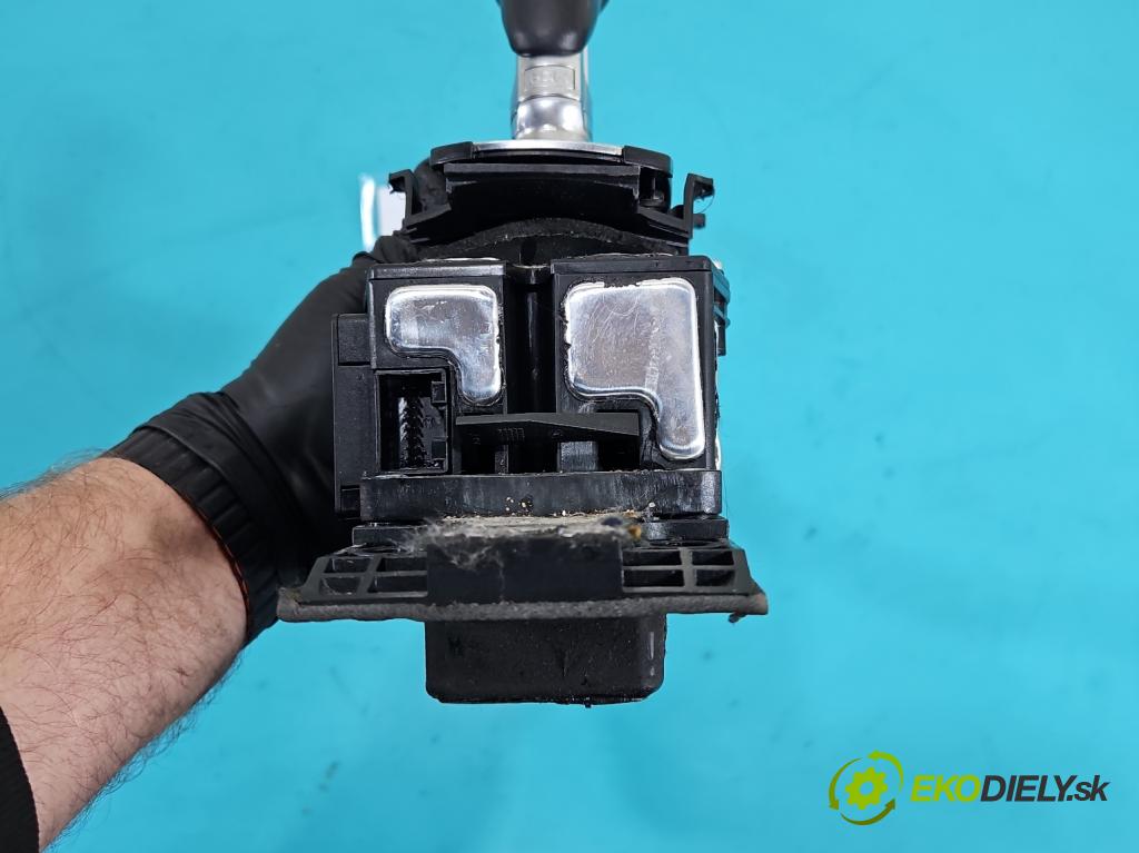 Porsche Panamera I 970 2009-2016 3.0 v6 420 hp automatic 309 kW 2997 cm3 5- Páka: Změny: stupeň,rýchlosť  (Rýchlostná páka (kulisa))