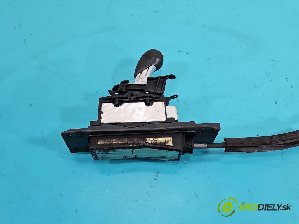 Porsche Panamera I 970 2009-2016 3.0 v6 420 hp automatic 309 kW 2997 cm3 5- Páka: Změny: stupeň,rýchlosť  (Rýchlostná páka (kulisa))