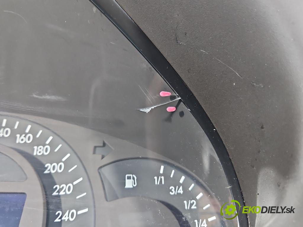 Mercedes C W203 2000-2007 2.2 CDI 116 HP manual 85 kW 2148 cm3 4- prístrojovka/ budíky A2035403911 (Prístrojová doska)