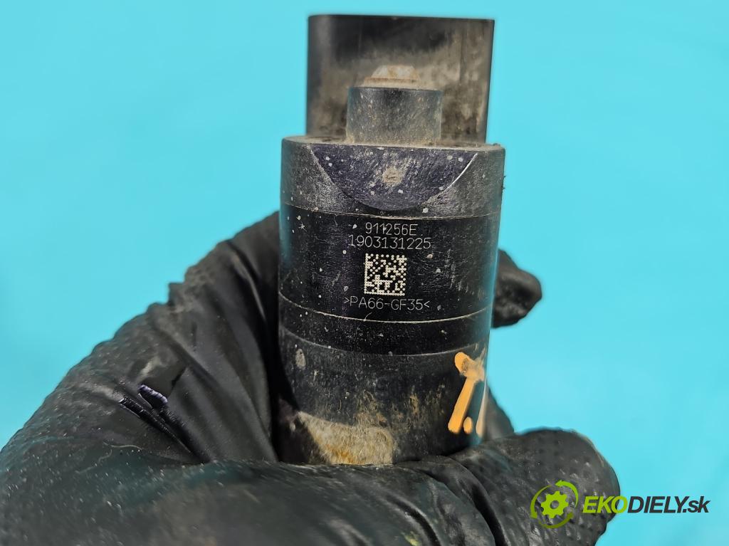 Porsche Panamera I 970 2009-2016 3.0 v6 420 hp automatic 309 kW 2997 cm3 5- Brzda manuál: elektrický: 97009105 (Ručná brzda)