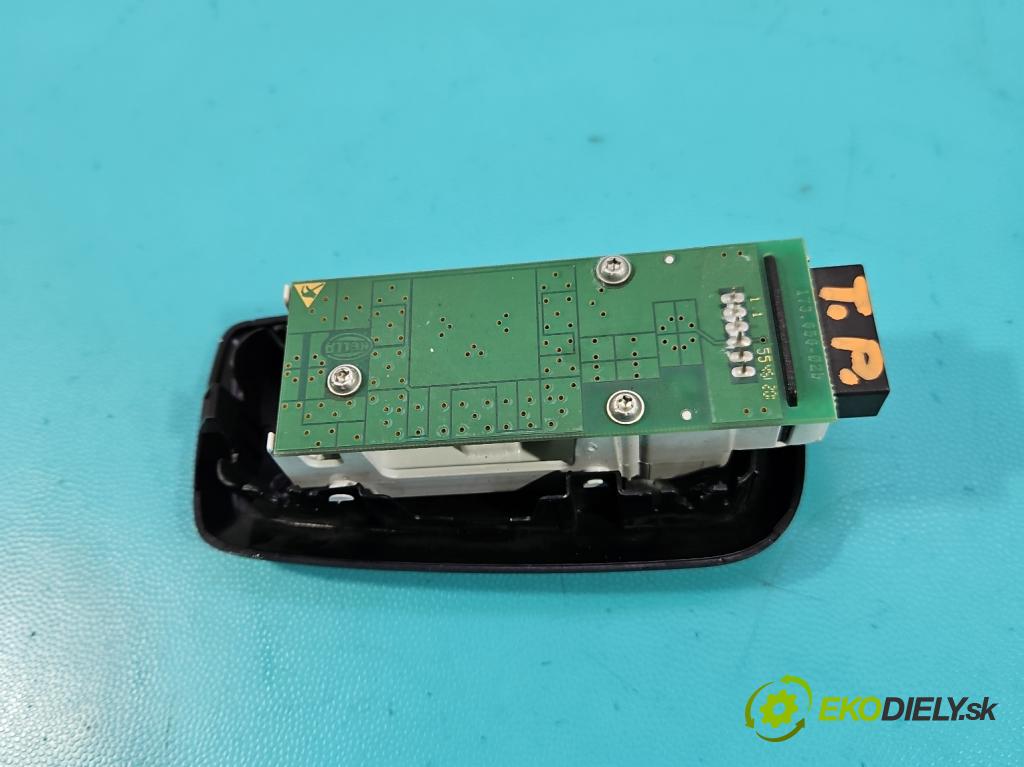 Porsche Panamera I 970 2009-2016 3.0 v6 420 hp automatic 309 kW 2997 cm3 5- svetlo / reflektor interiéra 97063206303