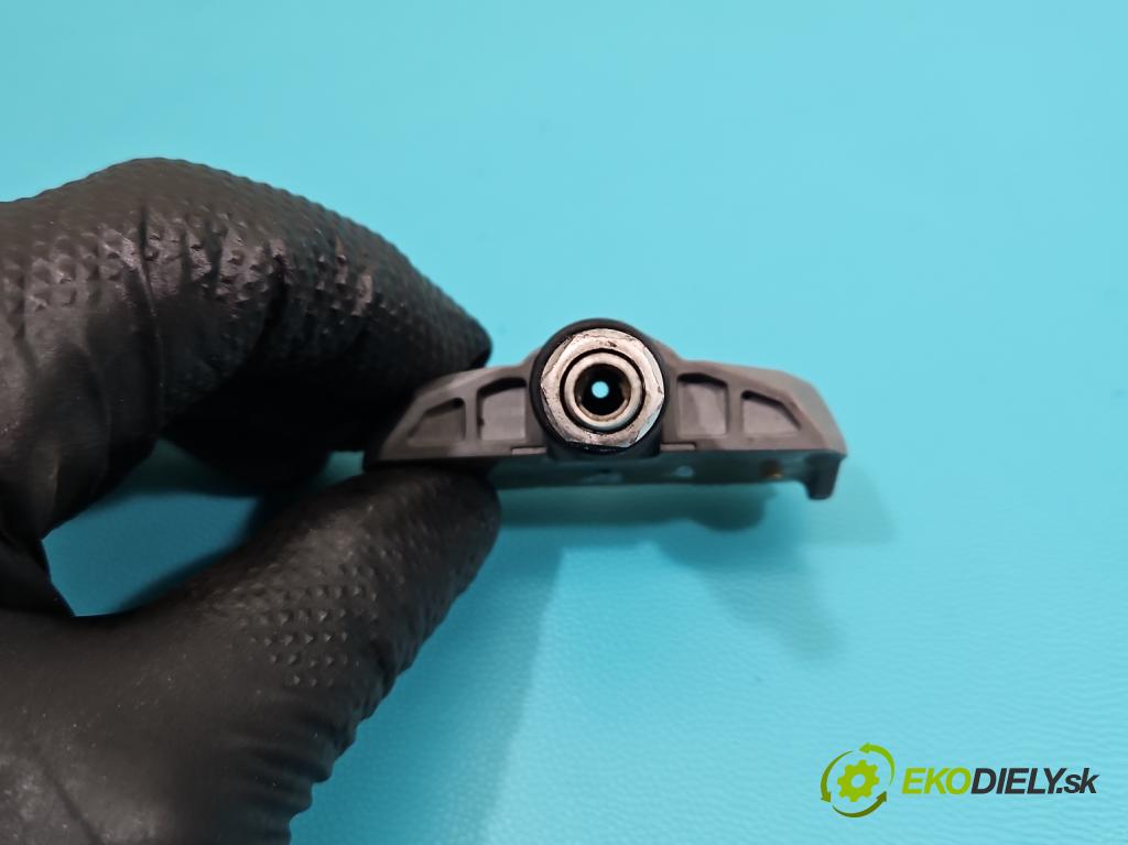 Porsche Panamera I 970 2009-2016 3.0 v6 420hp automatic 309 kW 2997 cm3 5- snímač tlaku pneumatika 99760602120 (Snímač tlaku v pneumatice)