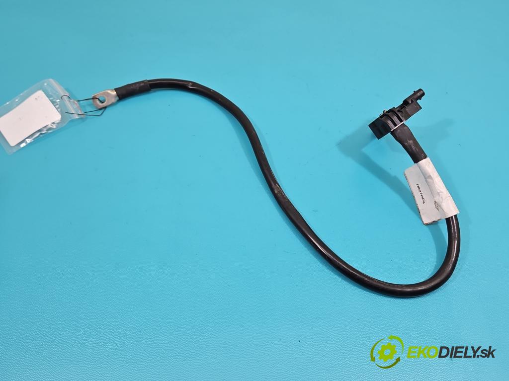 Porsche Panamera I 970 2009-2016 3.0 v6 420hp automatic 309 kW 2997 cm3 5- kontakt mínus: 97061104310