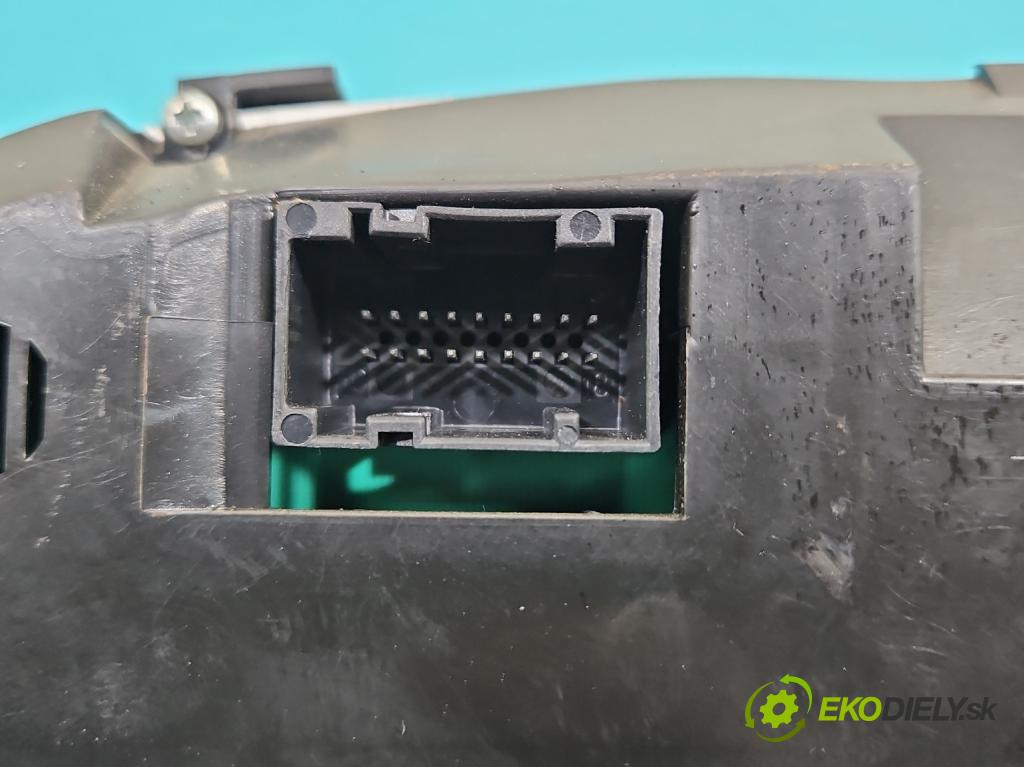 Fiat Punto Grande 1.3 JTD 90 HP manual 66 kW 1248 cm3 3- prístrojovka/ budíky 55500515 (Prístrojová doska)