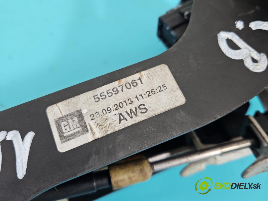 Opel Zafira B 2005-2014 1.9 CDTI 101 HP manual 74 kW 1910 cm3 5- Páka: Změny: stupeň,rýchlosť 55597061 (Rýchlostná páka (kulisa))