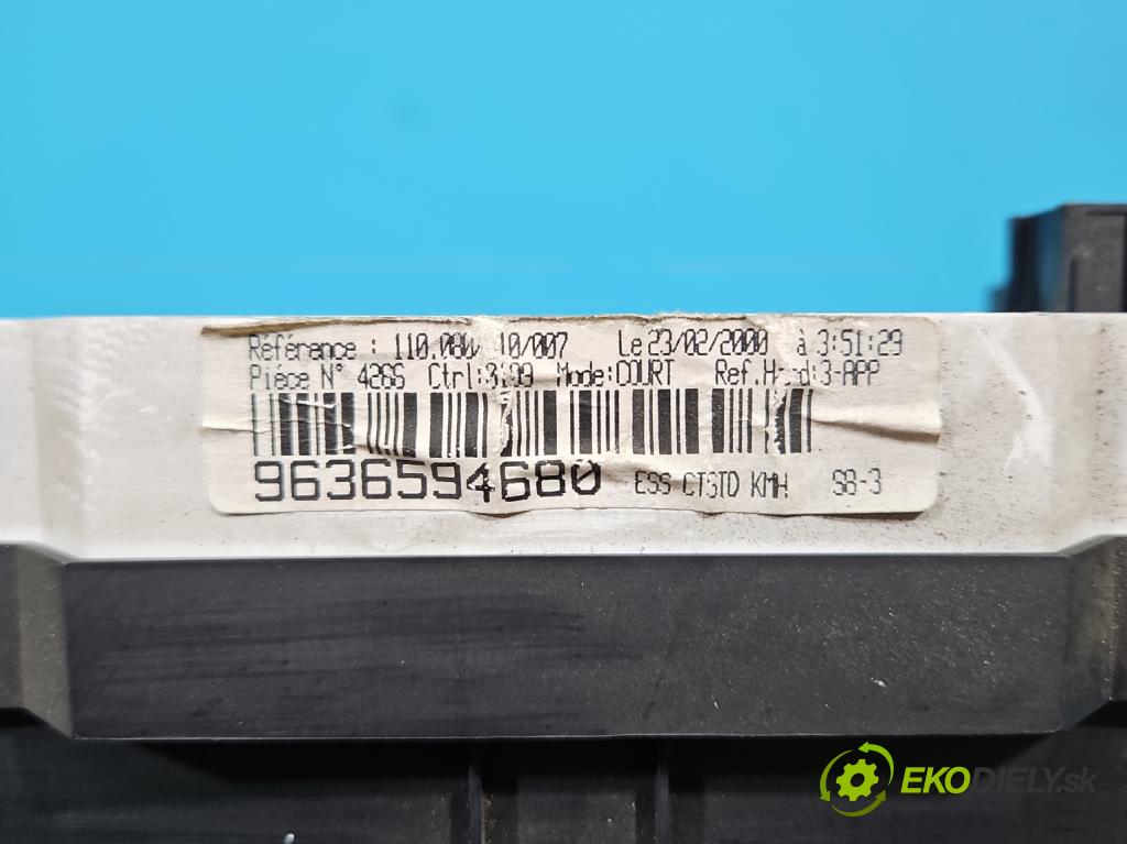 Citroen Saxo 1.1 8V 60 HP manual 44 kW 1124 cm3 3- prístrojovka/ budíky 9636594680 (Prístrojová doska)