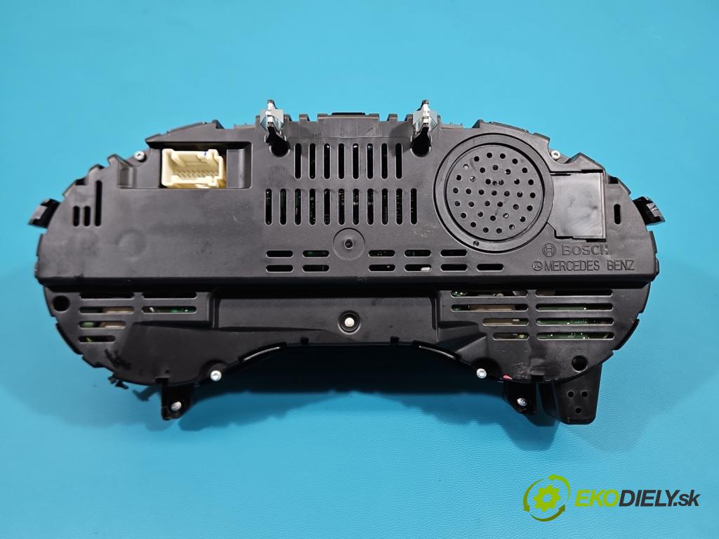 Mercedes A W176 2012-2018 1.5 CDI 109 HP manual 80 kW 1461 cm3 5- prístrojovka/ budíky 0263700338 (Prístrojová doska)