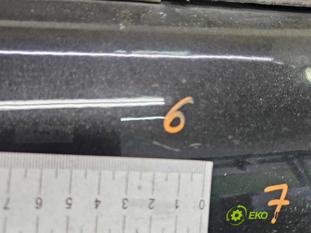 Alfa romeo 147 1.9 JTD 120 HP manual 88 kW 1910 cm3 3- dvere predné pravé  (Kľučka dverí ostatné)