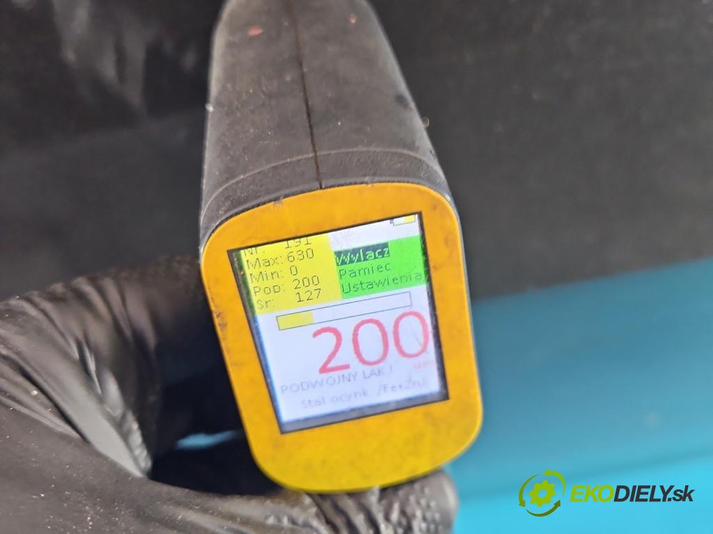 Alfa romeo 147 1.9 JTD 120 HP manual 88 kW 1910 cm3 3- dvere predné pravé  (Kľučka dverí ostatné)