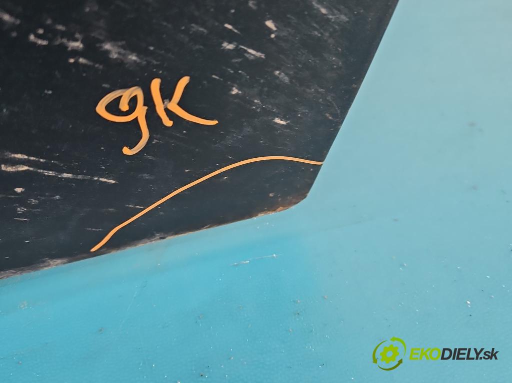 Alfa romeo 147 1.9 JTD 120 HP manual 88 kW 1910 cm3 3- dvere predné pravé  (Kľučka dverí ostatné)