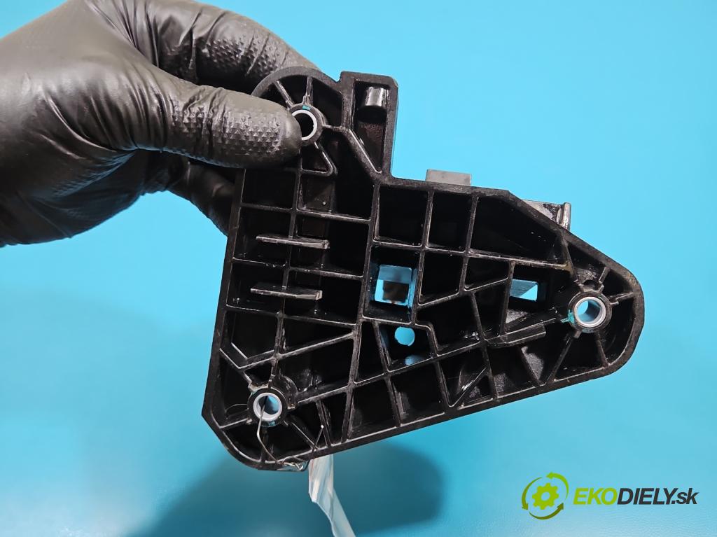 Bmw iX3 G08 0.0 elektrický: 286 HP automatic 210 kW  5- Upevnenie: 8740104