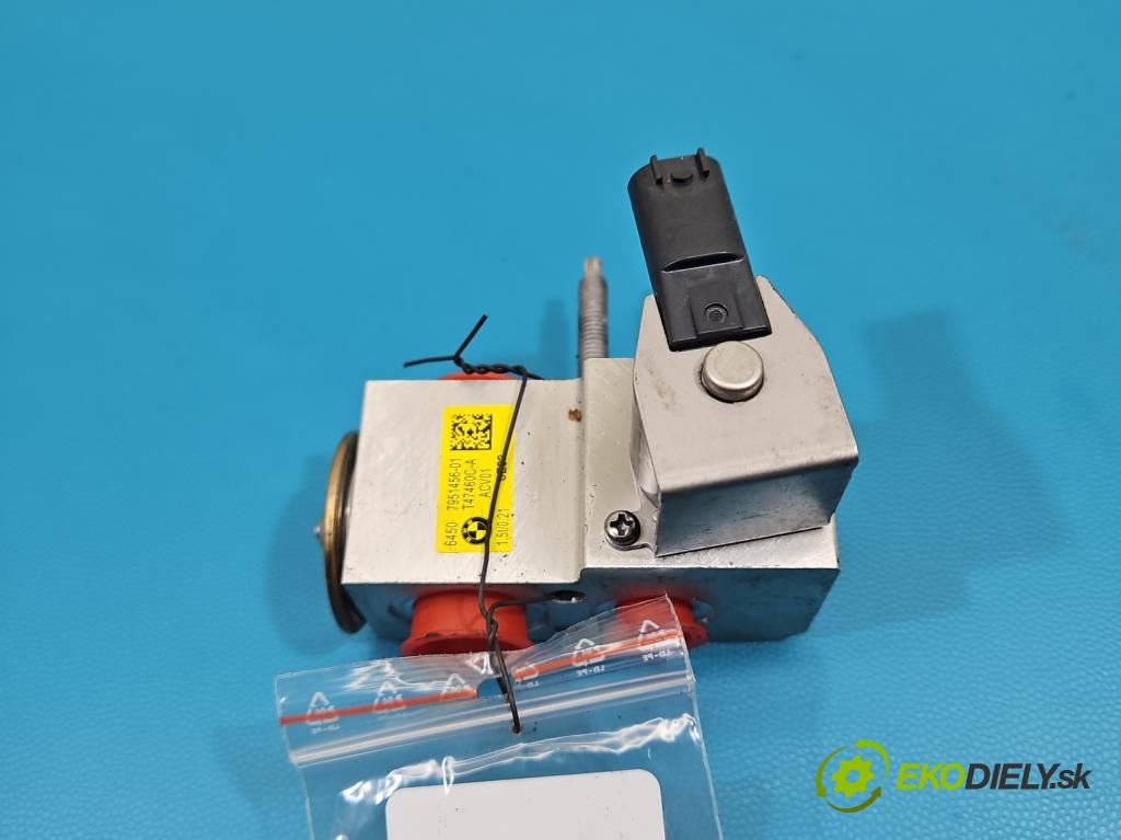 Bmw iX3 G08 0.0 elektrický: 286 HP automatic 210 kW  5- ventil ohřívač: 7951456-01 (Ventil kúrenia)