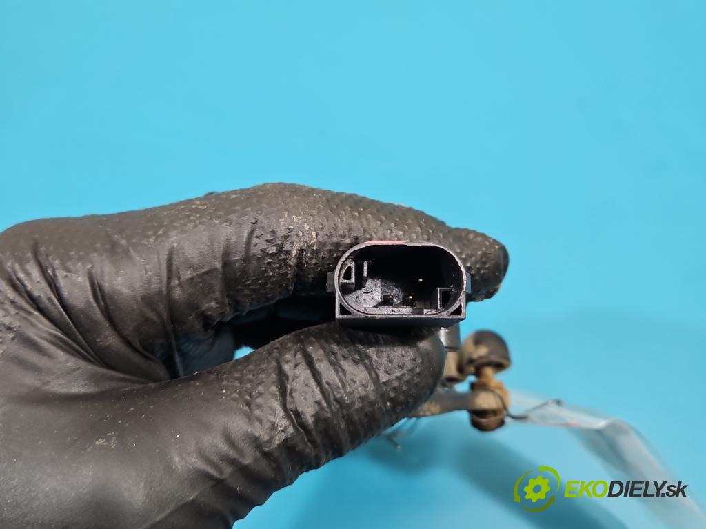 Bmw iX3 G08 0.0 elektrický: 286 HP automatic 210 kW  5- snímač nastavenia xenon 689546701 (Snímač)