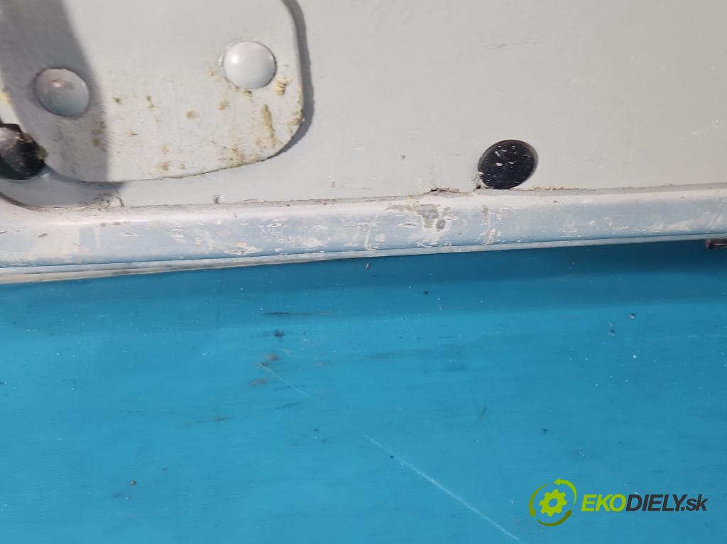 Mercedes Vito W639 2003-2014 2.2 cdi (646982) 150 hp manual 110 kW 2148 cm3 5- zadní kufrové dveře  (Zadní kapota (kufr))