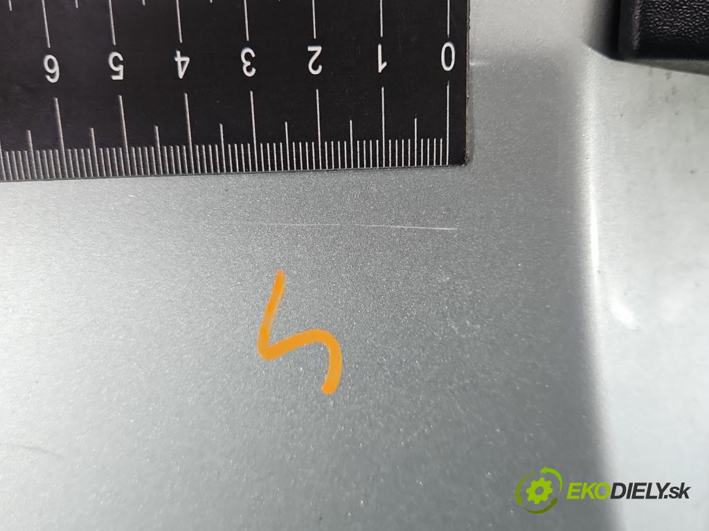 Mercedes Vito W639 2003-2014 2.2 cdi (646982) 150 hp manual 110 kW 2148 cm3 5- zadní kufrové dveře  (Zadní kapota (kufr))