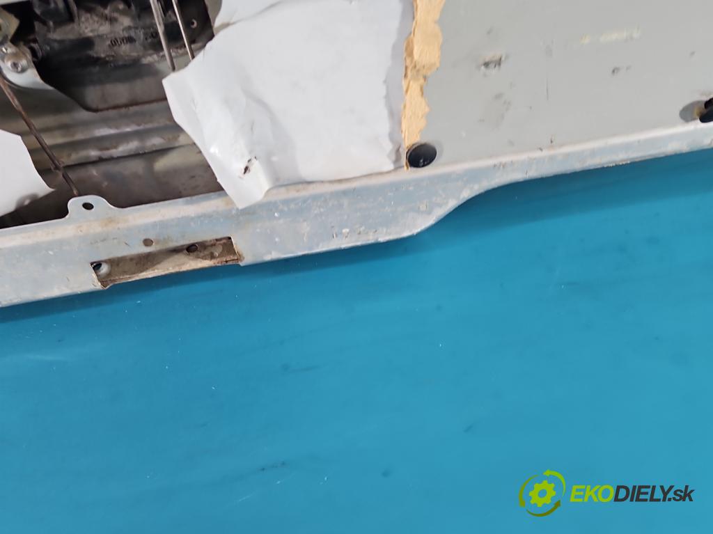 Mercedes Vito W639 2003-2014 2.2 cdi (646982) 150 hp manual 110 kW 2148 cm3 5- zadní kufrové dveře  (Zadní kapota (kufr))