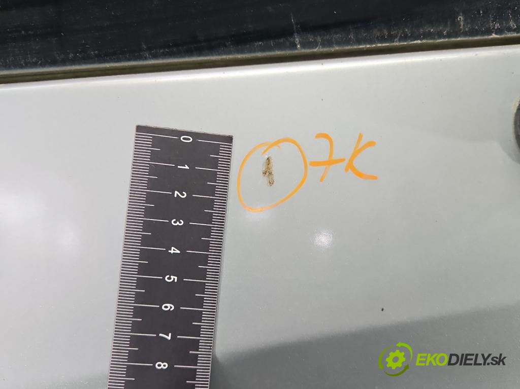 Mercedes Vito W639 2003-2014 2.2 cdi (646982) 150 hp manual 110 kW 2148 cm3 5- zadní kufrové dveře  (Zadní kapota (kufr))