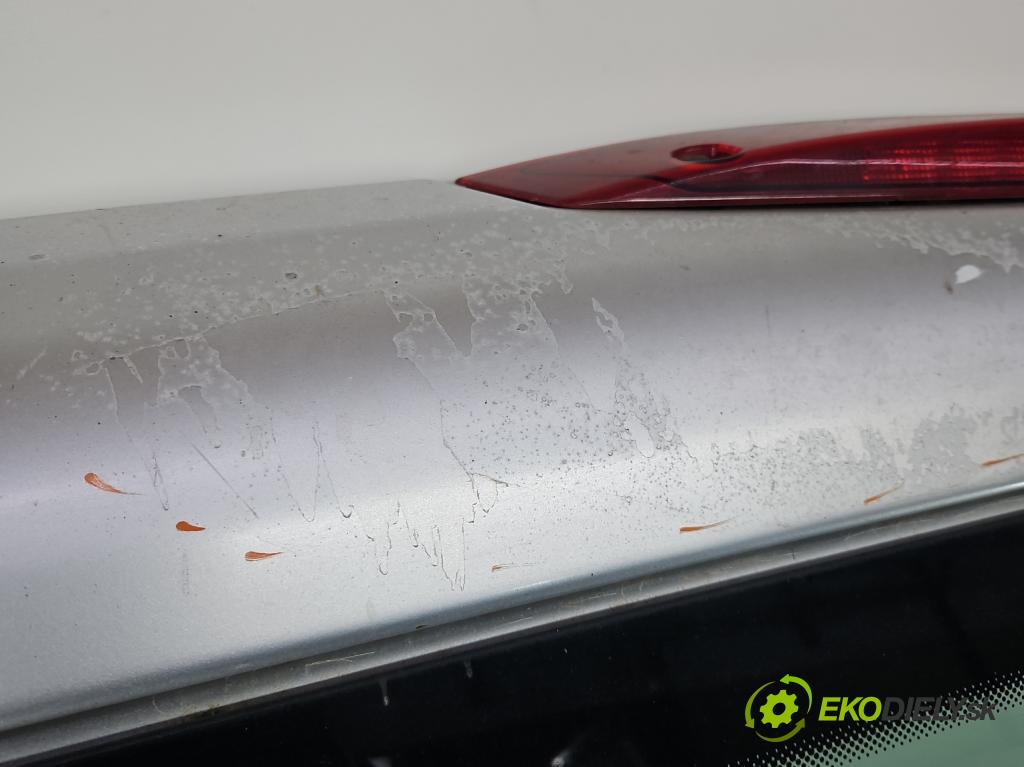 Mercedes Vito W639 2003-2014 2.2 cdi (646982) 150 hp manual 110 kW 2148 cm3 5- zadní kufrové dveře  (Zadní kapota (kufr))