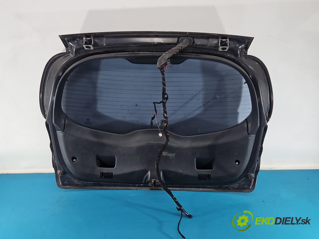 Alfa romeo 147 1.9 JTD 140 hp manual 103 kW 1910 cm3 5- zadní kufrové dveře  (Zadní kapota (kufr))