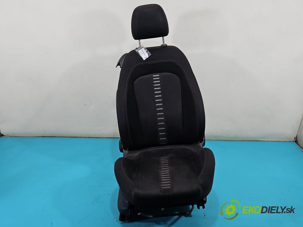 Fiat Punto Grande 1.3 JTD 90 hp manual 66 kW 1248 cm3 3- Sedadlo pravý  (Sedadlo)