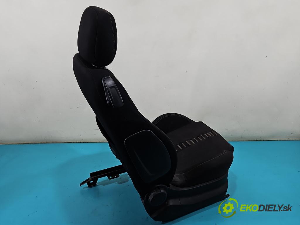 Fiat Punto Grande 1.3 JTD 90 hp manual 66 kW 1248 cm3 3- Sedadlo pravý  (Sedadlo)