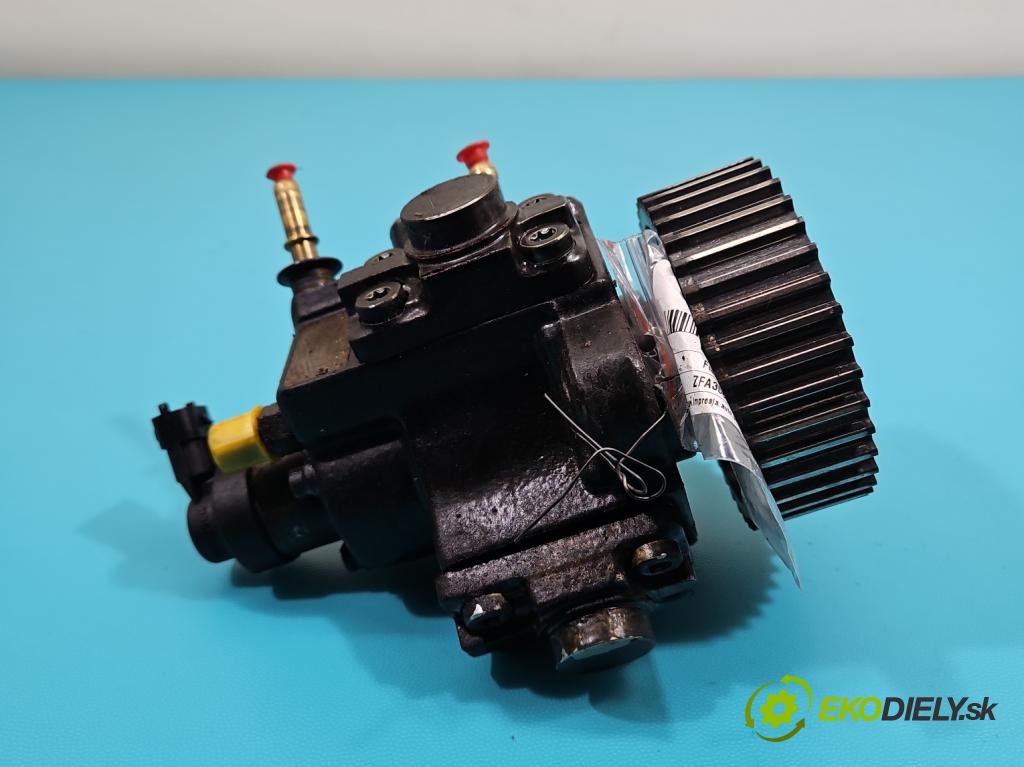 Fiat Tipo II 2015- 1.6 jtd (55260384) 120 HP manual 88 kW 1598 cm3 5- čerpadlo vstrekovacia 0928400825 (Vstrekovacie čerpadlo)