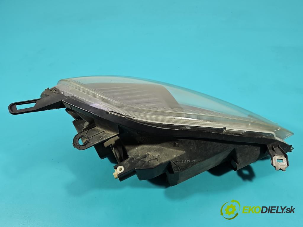 Fiat Punto Grande 1.3 JTD 90 HP manual 66 kW 1248 cm3 3- Reflektor: ľavý  (Kľučka dverí ostatné)