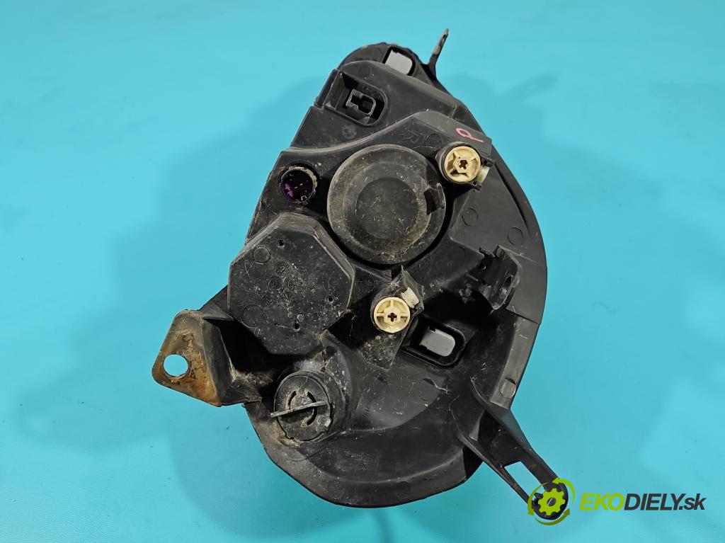 Fiat Punto Grande 1.3 JTD 90 HP manual 66 kW 1248 cm3 3- Reflektor: pravý  (Svetlo predné pravé)