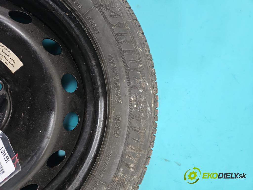 Fiat Punto Grande 1.3 JTD 90 hp manual 66 kW 1248 cm3 3- kolo náhradní 15"