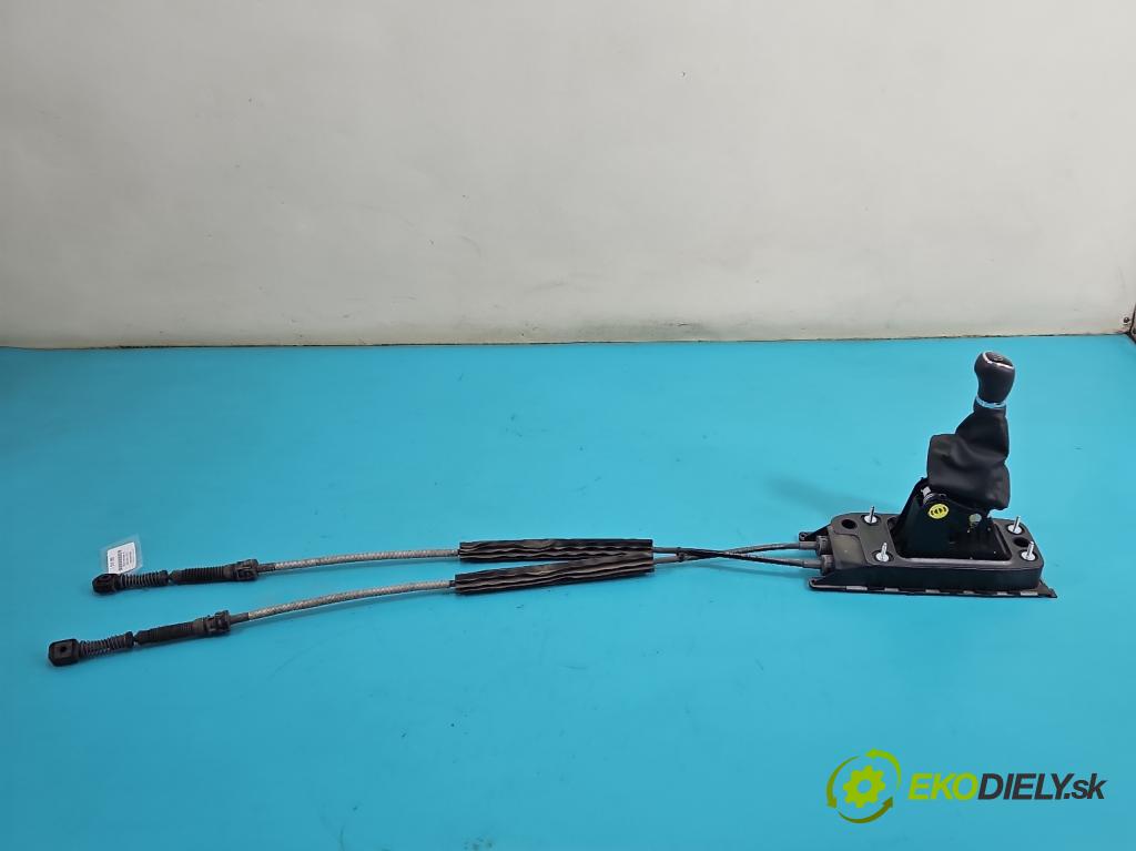 Skoda Octavia III 2013- 1.6 tdi 110 HP manual 81 kW 1598 cm3 5- Páka: Změny: stupeň,rýchlosť 5Q0711061E (Rýchlostná páka (kulisa))