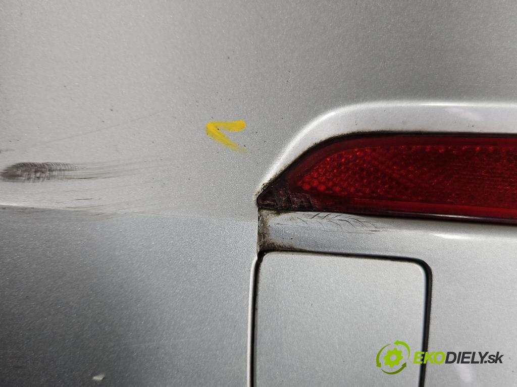 Skoda Octavia III 2013- 1.6 tdi 110 hp manual 81 kW 1598 cm3 5- nárazník zadní  (Klika dveří ostatní)
