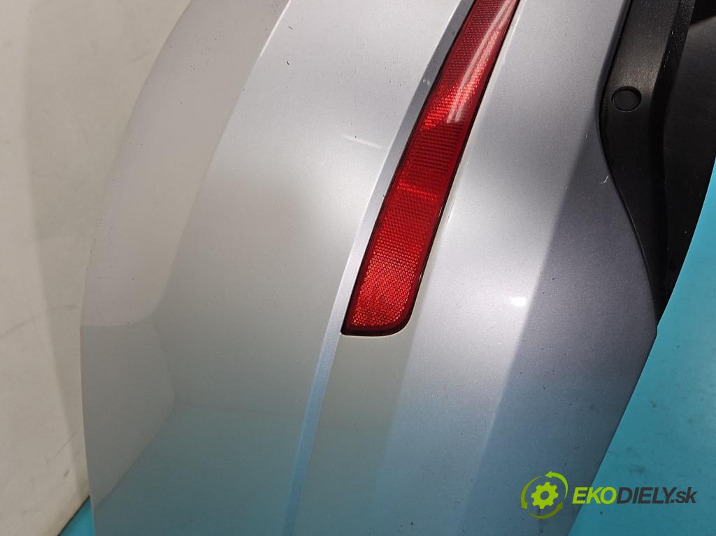 Skoda Octavia III 2013- 1.6 tdi 110 hp manual 81 kW 1598 cm3 5- nárazník zadní  (Klika dveří ostatní)