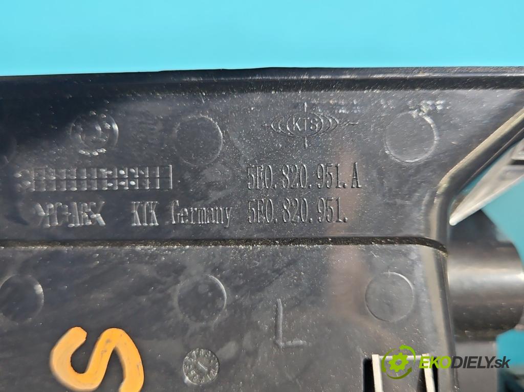 Skoda Octavia III 2013- 1.6 tdi 110 hp manual 81 kW 1598 cm3 5- Mřížka: topení medián: 5E0820951A (Mřížka topení)