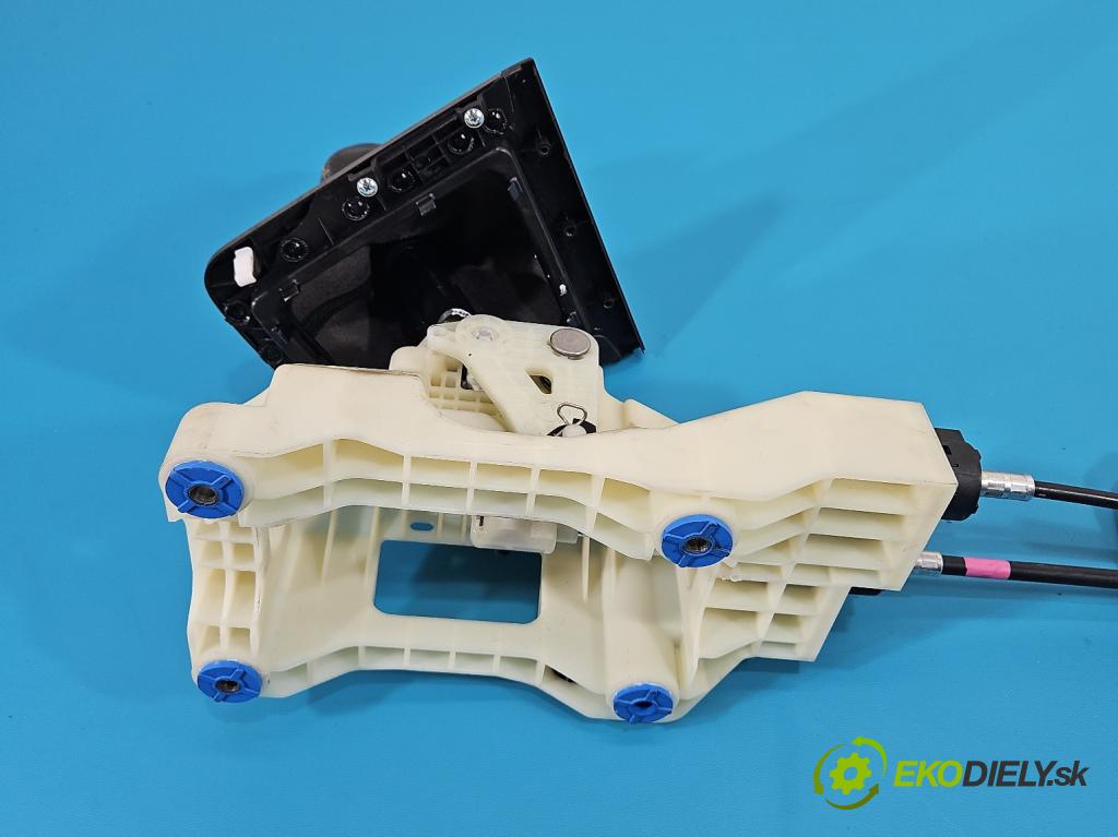 Hyundai Elantra VI 2015-2020 1.6 16v 128 HP manual 93.8 kW 1591 cm3 4- Páka: Změny: stupeň,rýchlosť 43700-F2120TCS (Rýchlostná páka (kulisa))