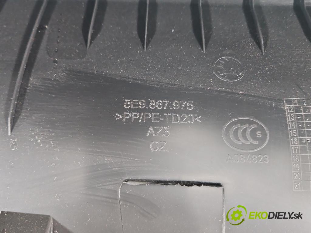 Skoda Octavia III 2013- 1.6 tdi 110 HP manual 81 kW 1598 cm3 5- Čalounictví: kufrové dvere 5E9867975