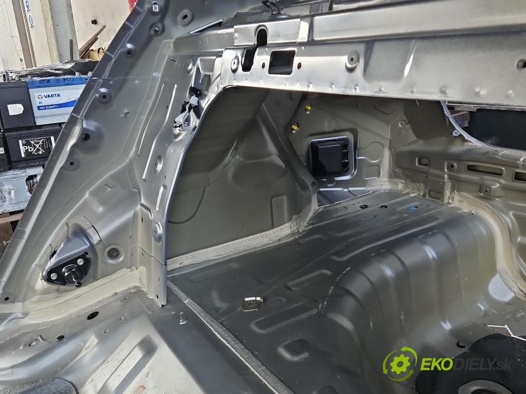 Hyundai Elantra VI 2015-2020 1.6 16v 128 hp manual 93.8 kW 1591 cm3 4- blatnik zadní pravý