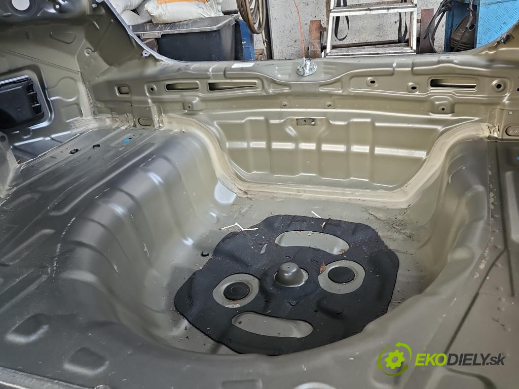 Hyundai Elantra VI 2015-2020 1.6 16v 128 HP manual 93.8 kW 1591 cm3 4- pas zadní:
