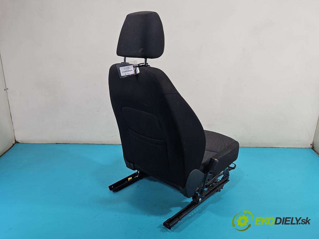 Skoda Octavia III 2013- 1.6 tdi 110 HP manual 81 kW 1598 cm3 5- Sedačka ľavý (Sedadlo)