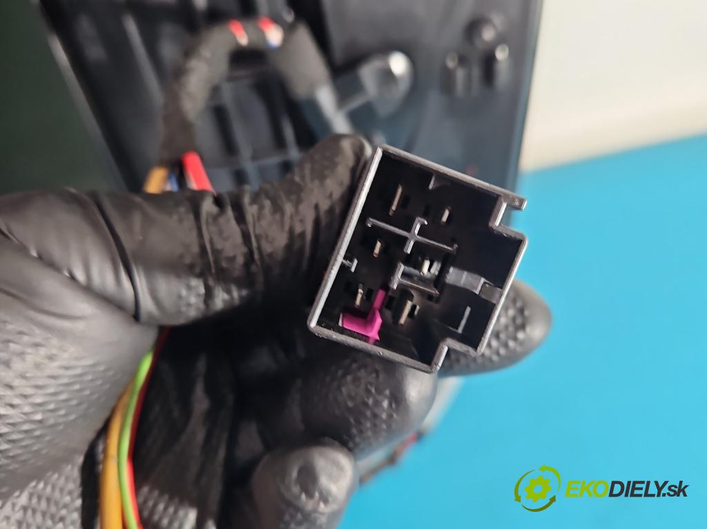 Vw Tiguan I 2007-2016 2.0d 140 hp manual 103 kW 1968 cm3 5- Střešní okno: 5N0877041E (Sklo karoserie)