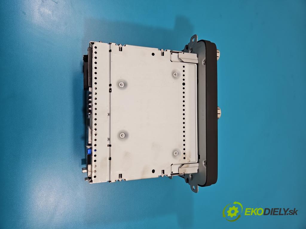 Vw Tiguan I 2007-2016 2.0d 140 HP manual 103 kW 1968 cm3 5- Radio originál 3C0035270