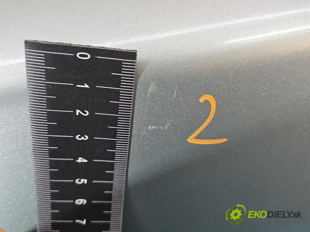 Fiat Stilo 1.6 16V 103 HP manual 76 kW 1596 cm3 5- dvere predné ľavé  (Kľučka dverí ostatné)