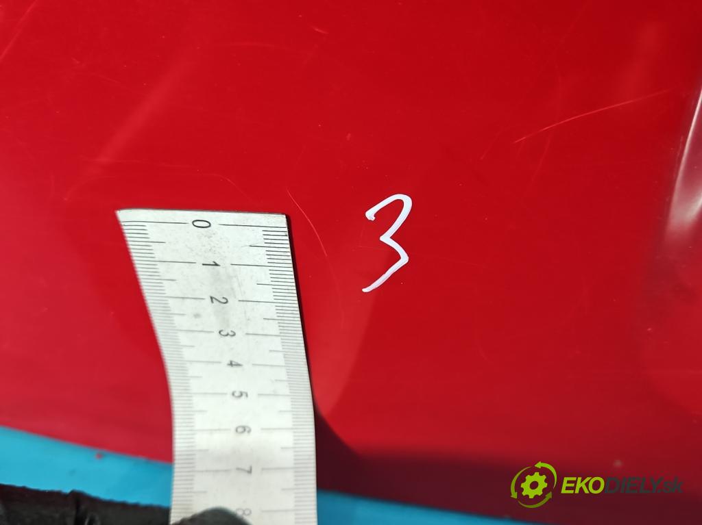 Mazda Premacy 2.0 ditd 90 hp manual 66 kW 1998 cm3 5- zadní kufrové dveře  (Zadní kapota (kufr))