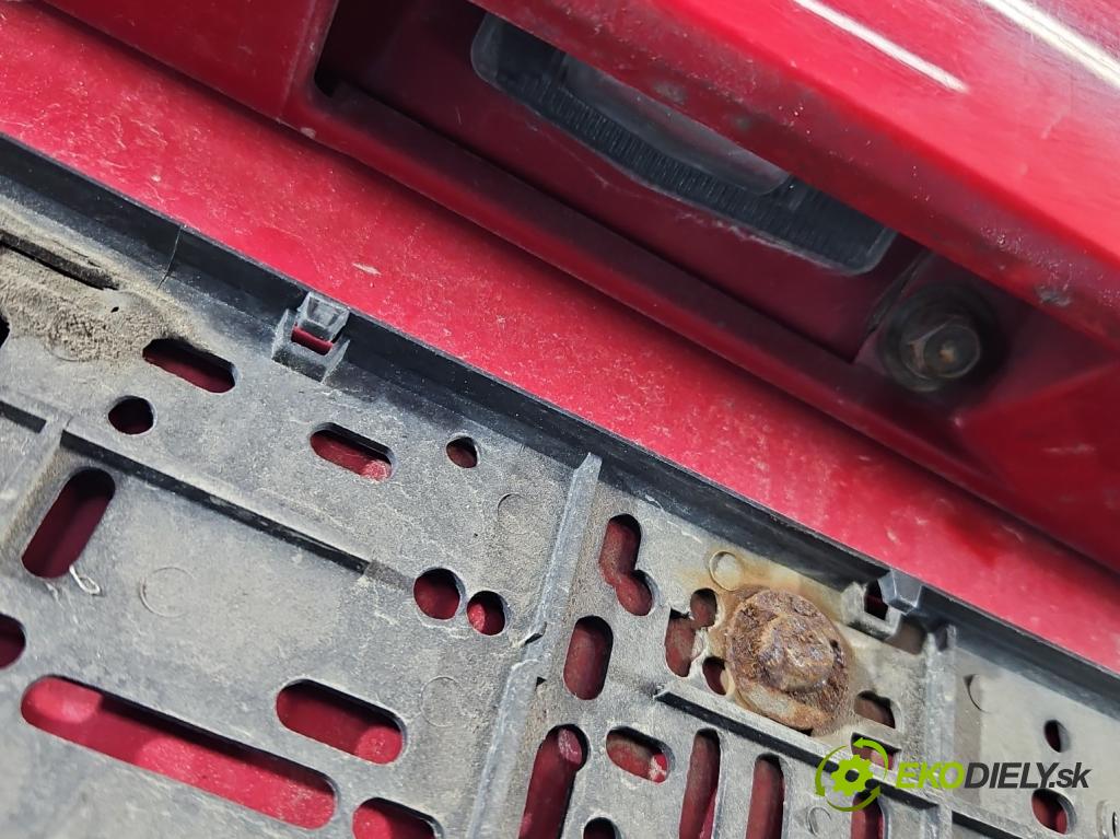 Mazda Premacy 2.0 ditd 90 hp manual 66 kW 1998 cm3 5- zadní kufrové dveře  (Zadní kapota (kufr))