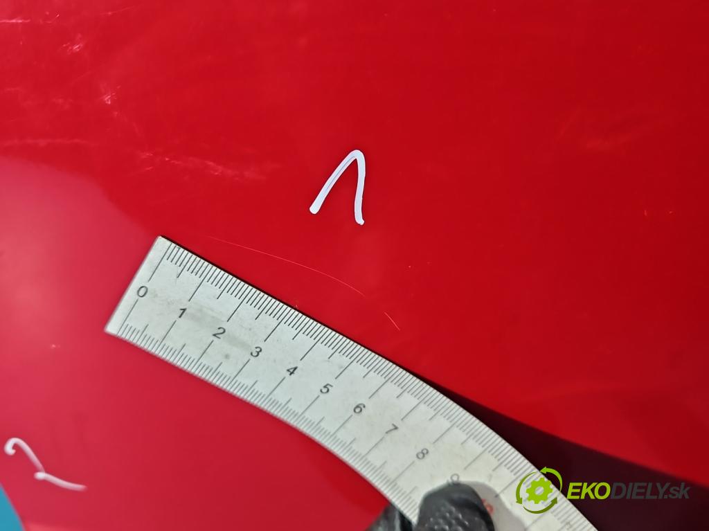 Mazda Premacy 2.0 ditd 90 hp manual 66 kW 1998 cm3 5- zadní kufrové dveře  (Zadní kapota (kufr))